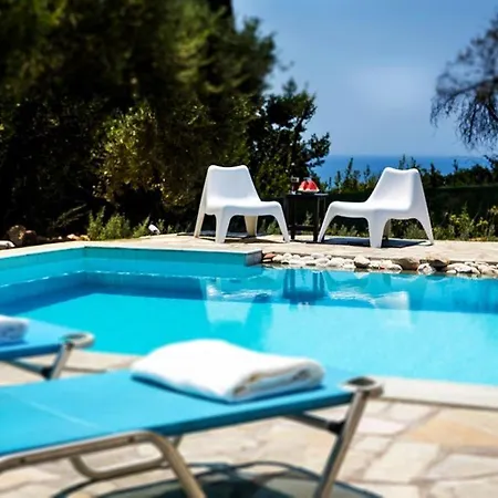 빌라 Trapezaki Sleeps 6 *